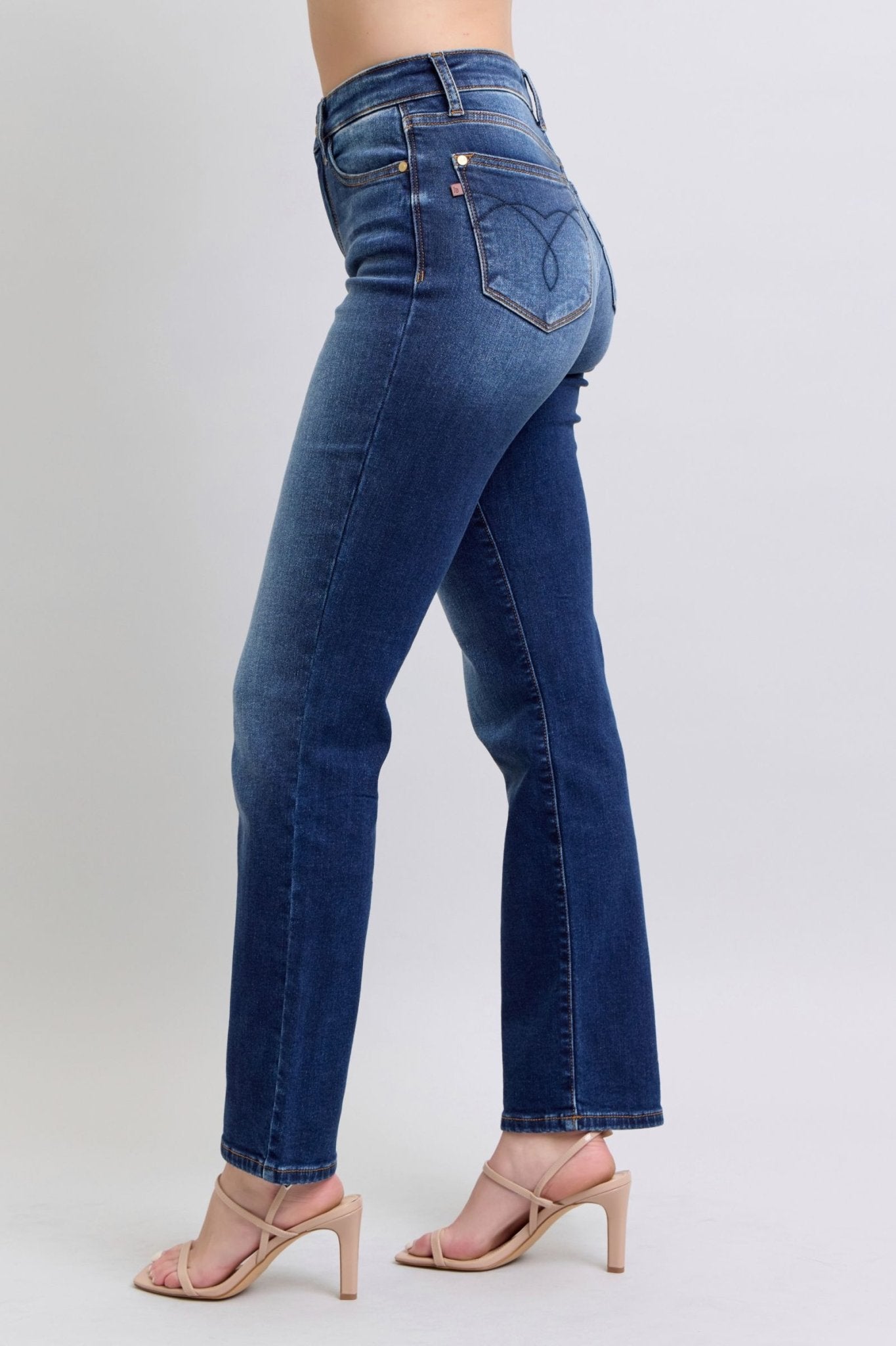 Judy Blue Full Size Washed Straight Leg Jeans with Pockets - Ormond Beach Boutique