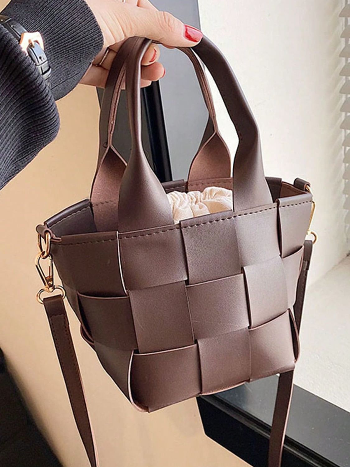 PU Leather Braided Bucket Bag - Ormond Beach BoutiqueTrendsiOrmond Beach Boutique377f4935 - dc22 - 45e2 - bbd3 - fe4fe987d574 - Max100700904401223100700904401223BlackOne Size