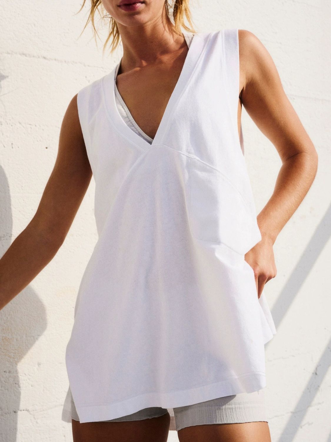 Side Slit V - Neck Tank - Ormond Beach BoutiqueTrendsiOrmond Beach Boutiqueea04a9c2 - 7a93 - 4e5c - b793 - a66d59c5a97e - Max100100278192517100100278192517WhiteS